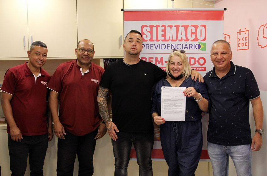 Nova aposentada elogia atendimento do Departamento Previdenciário do SIEMACO-SP