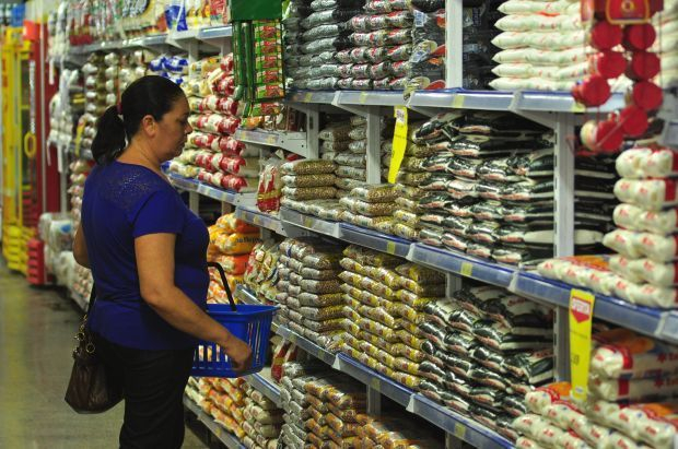 Cesta Básica tem aumento, e o salário mínimo ideal deveria ser de R$ 6.575,30