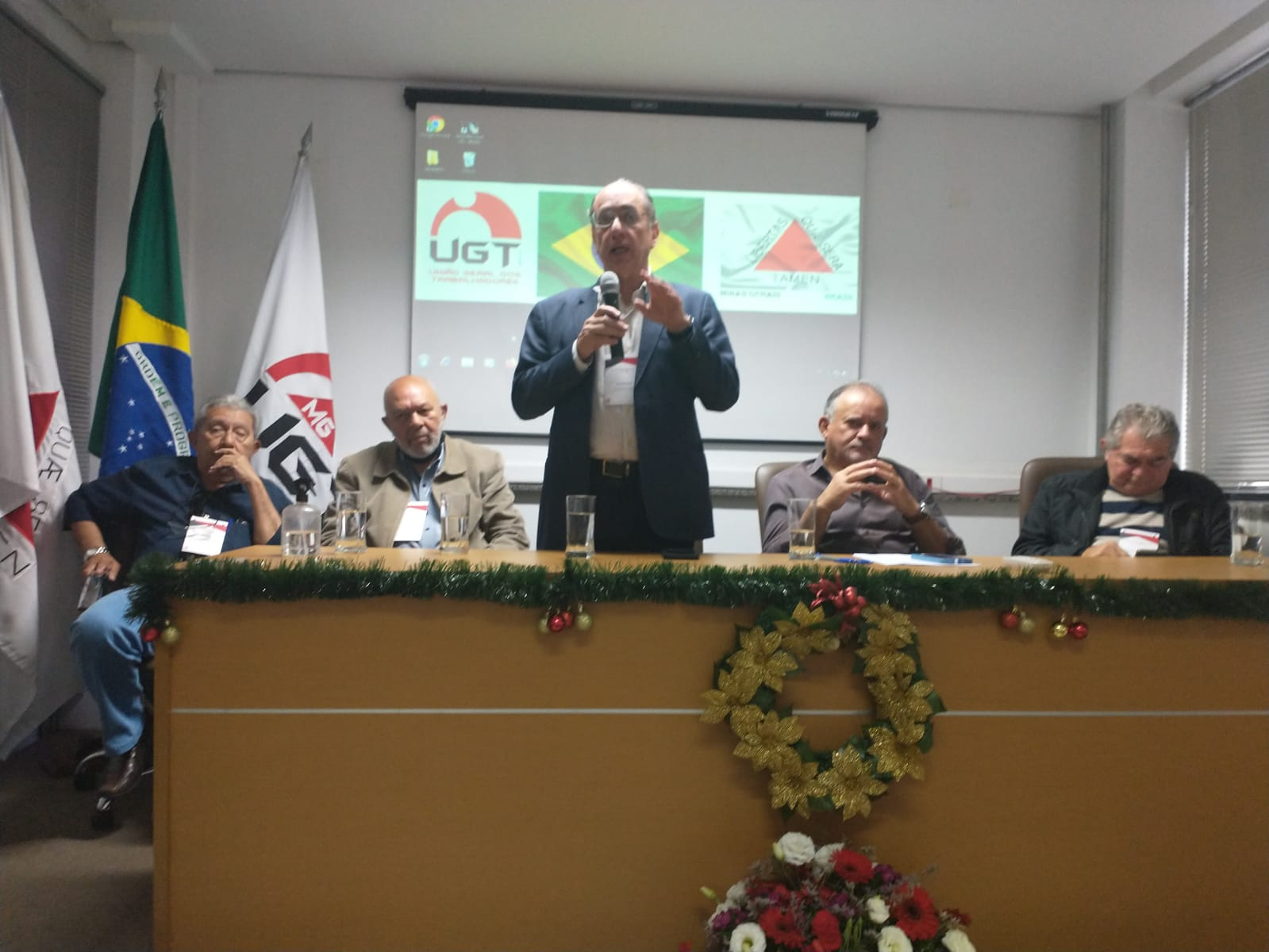 UGT-MG realiza encontro regional