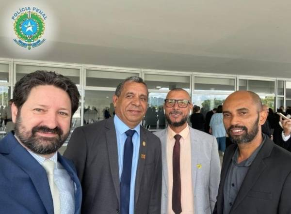 Dirigentes da Fenasppen e da CSPB participam de cerimônia de lançamento do Pronasci