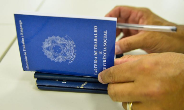 País gerou 241.785 postos de trabalho formais em fevereiro