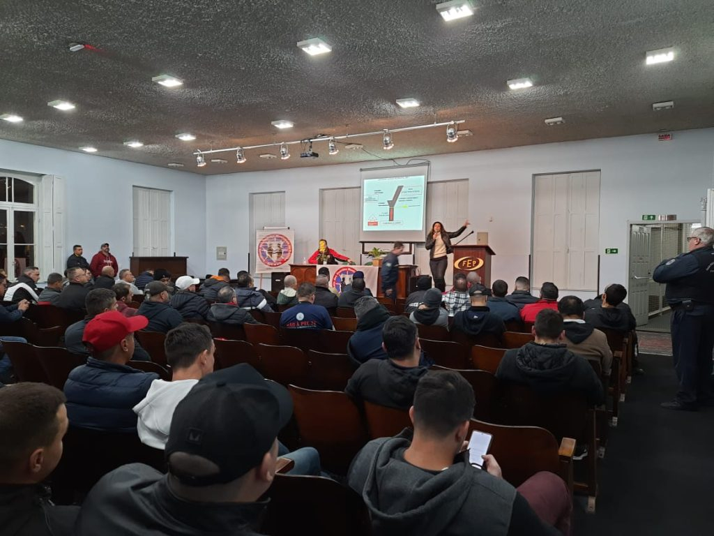 SIGMUC REÚNE GMS EM ASSEMBLEIA GERAL E CATEGORIA DELIBERA NOVOS PASSOS PARA A LUTA