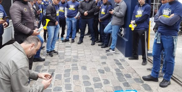 NADA A COMEMORAR: SIGMUC promove ato e reúne GMs em protesto no dia de aniversário da Guarda Municipal de Curitiba