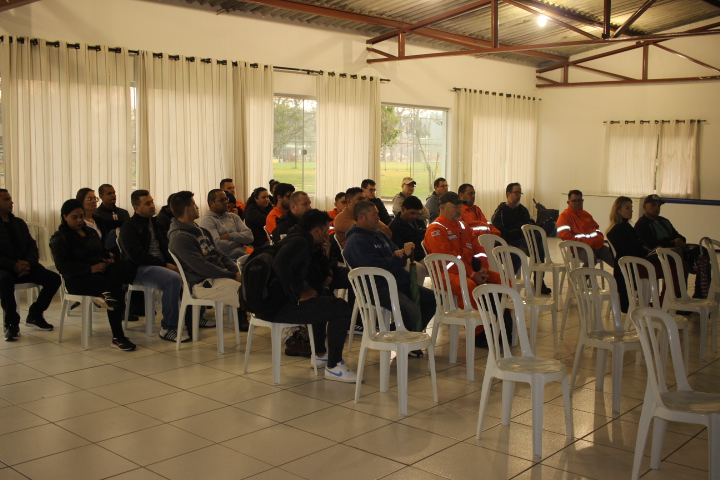 SINEEPRES REALIZA ASSEMBLEIA COM TRABALHADORES DA JOMAGA