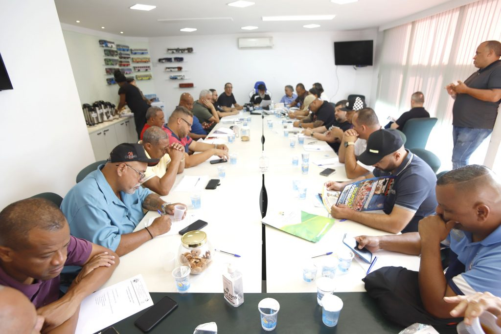 Diretoria Executiva avalia 8º Congresso e debate rumos da Campanha Salarial 2024