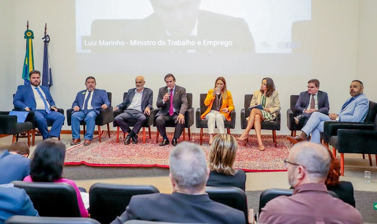 A Luta pela Segurança do Trabalhador: CANPAT 2024 e o Compromisso com a Renovação Industrial