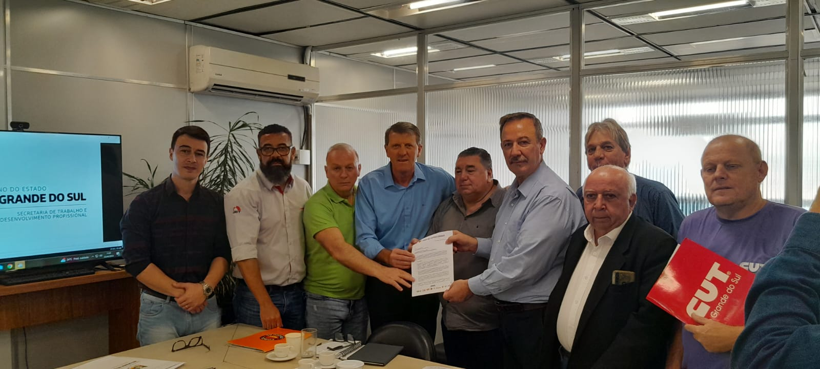 UGT participa de reunião para discutir o piso salarial regional do Rio Grande do Sul