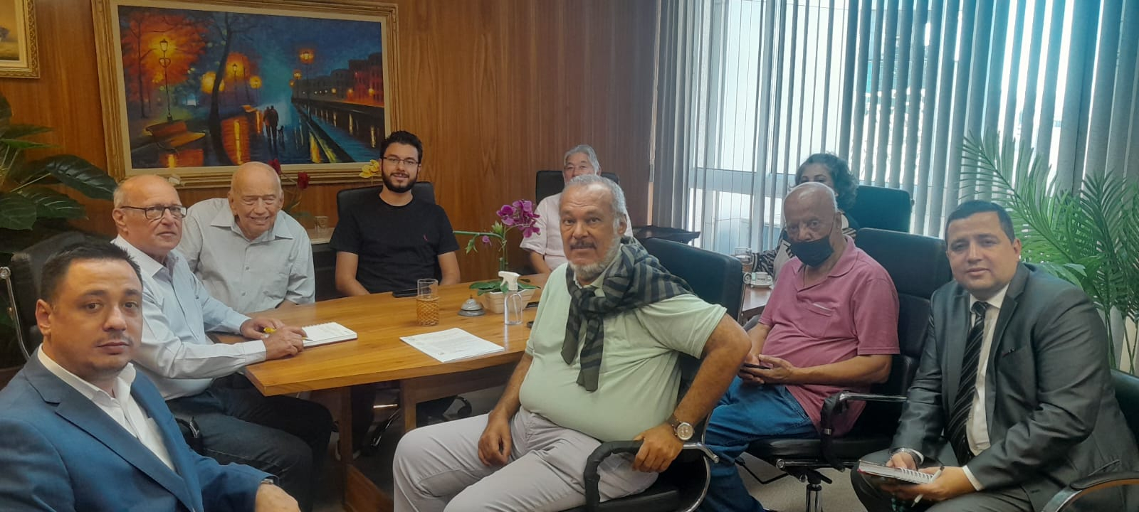 Sindicato dos Comerciários de São Paulo Entrega Convenção Coletiva de Trabalho ao Setor Patronal
