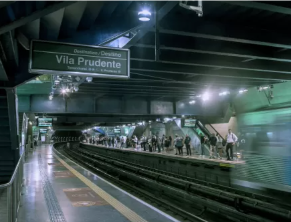 Funcionários acusam terceirizada do Metrô de SP de homofobia e ameaças