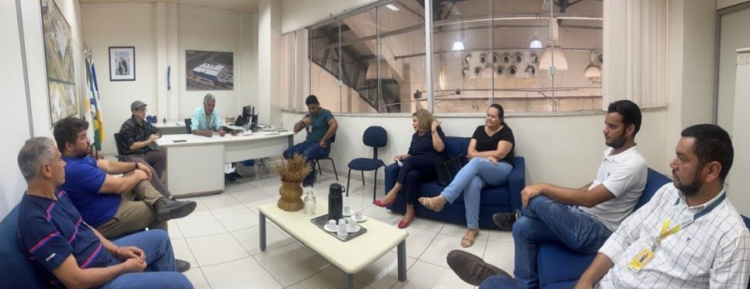 SINTECT-TO COBRA MELHORIAS, CONCLUSÃO DE REFORMAS E NOVOS SMARTPHONES PARA CARTEIROS EM REUNIÃO COM O SE/TO