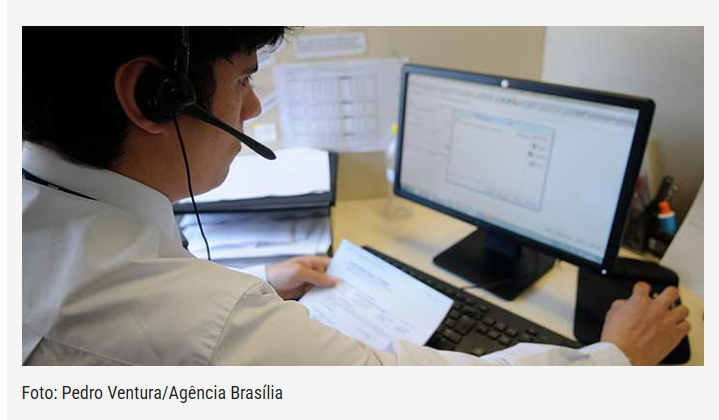 Setor de serviços recua 0,5% em dezembro e fecha 2024 em 3,1%, quarta alta seguida