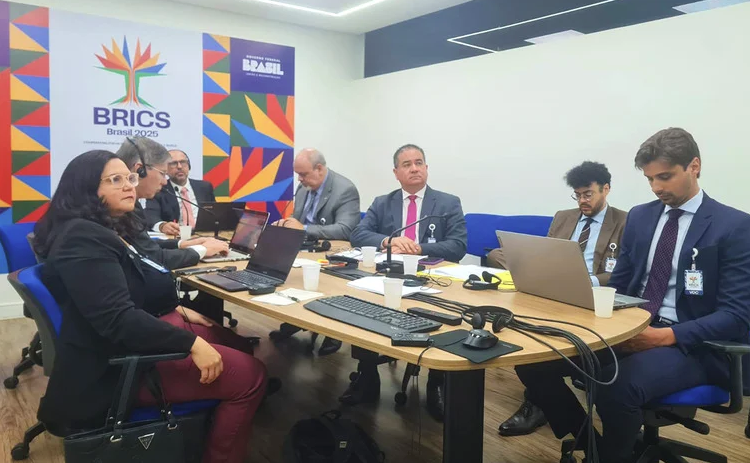 Grupo de trabalho do Brics debate transporte sustentável e conectividade aérea