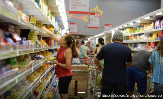 Mercado reduz previsão para expansão da economia em 2025