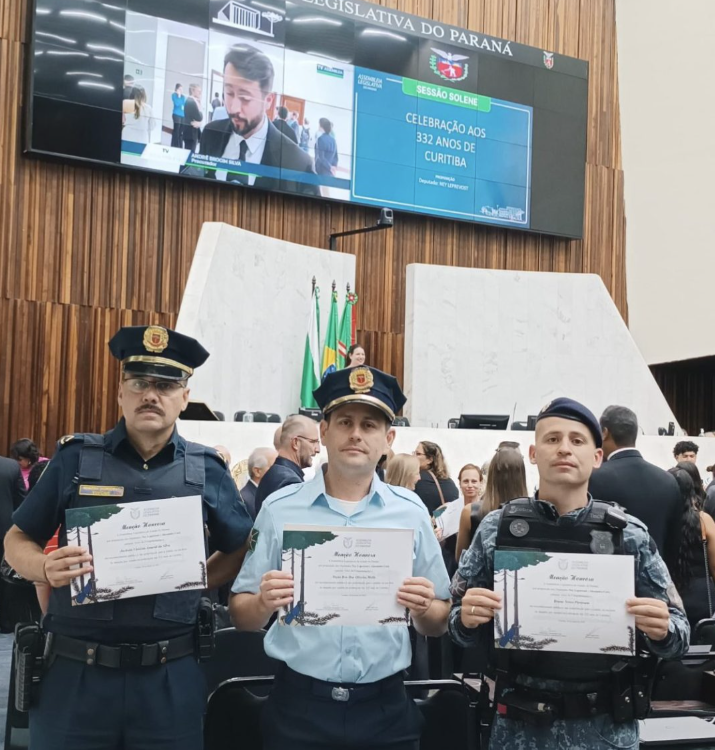 SIGMUC parabeniza GMs homenageados na Assembleia Legislativa do Paraná