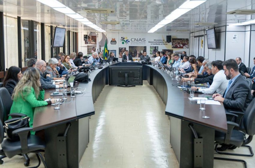 Mudança na NR-38 suspende, por 12 meses, uso obrigatório de calçado com biqueira na coleta de resíduos