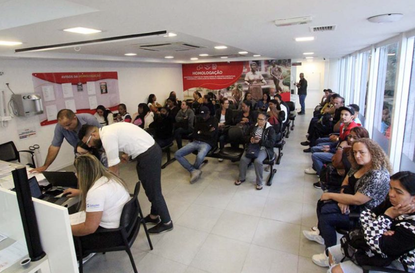SIEMACO-SP realiza força-tarefa para homologar rescisões de 3.300 trabalhadores da empresa Soluções