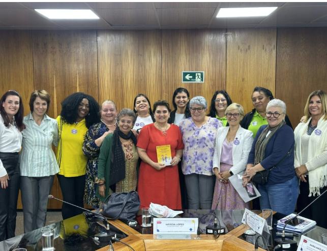 Sindicato participa de importante Fórum voltado às pautas das mulheres em Brasília