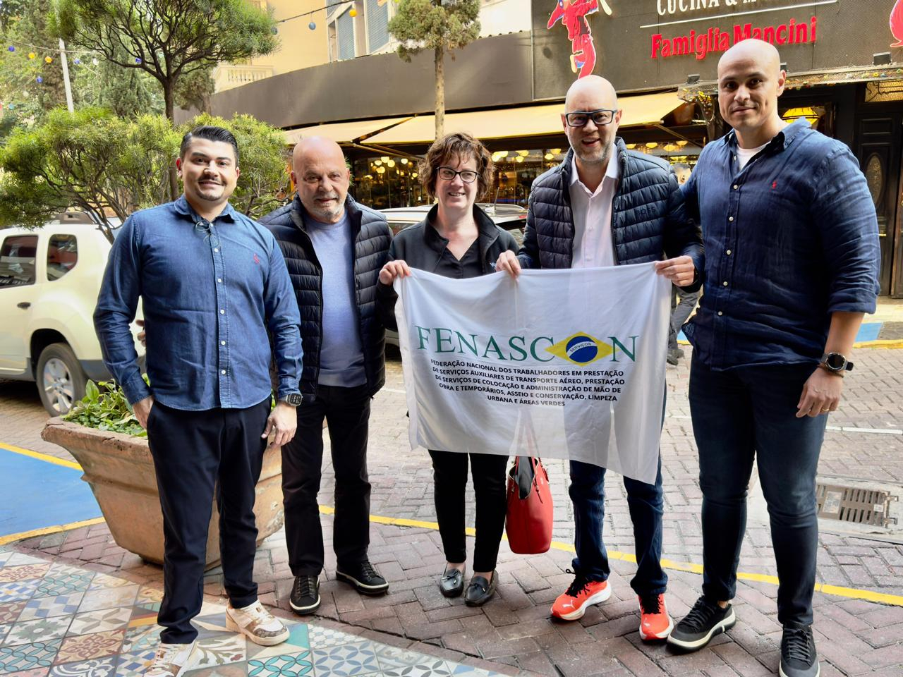 FENASCON E SEIU IRÃO PROMOVER SEMINÁRIO PARA TRABALHADORES DO TRANSPORTE AÉREO