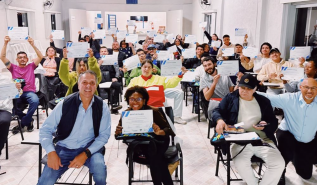 Sincomerciários de Bragança Paulista conclui curso de Operação Logística em Armazém com Técnicas WMS Entidade entregou certificados de conclusão para os alunos