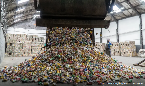 Brasil reciclou 97,3% das latinhas de alumínio em 2024