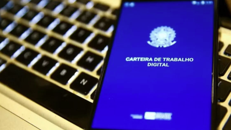 Consignado CLT: portabilidade de dívidas pela carteira digital começa no fim do mês; entenda como vai funcionar