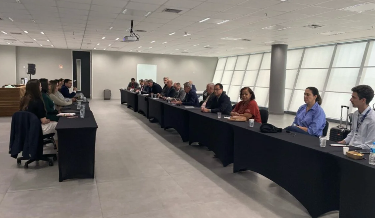 Mesa Permanente CONTEC/CAIXA debate SuperCAIXA, reestruturação e CAIXAVerso