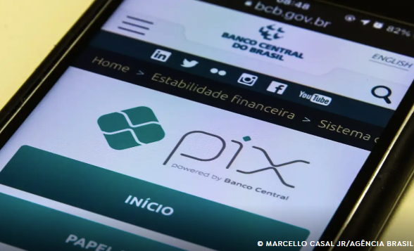 Pix não discrimina empresas estrangeiras, responde Brasil aos EUA