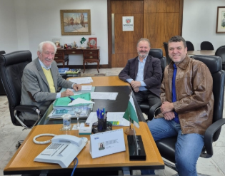 Presidente e Diretor da FECEP visitam o Vice-Governador Darci Piana