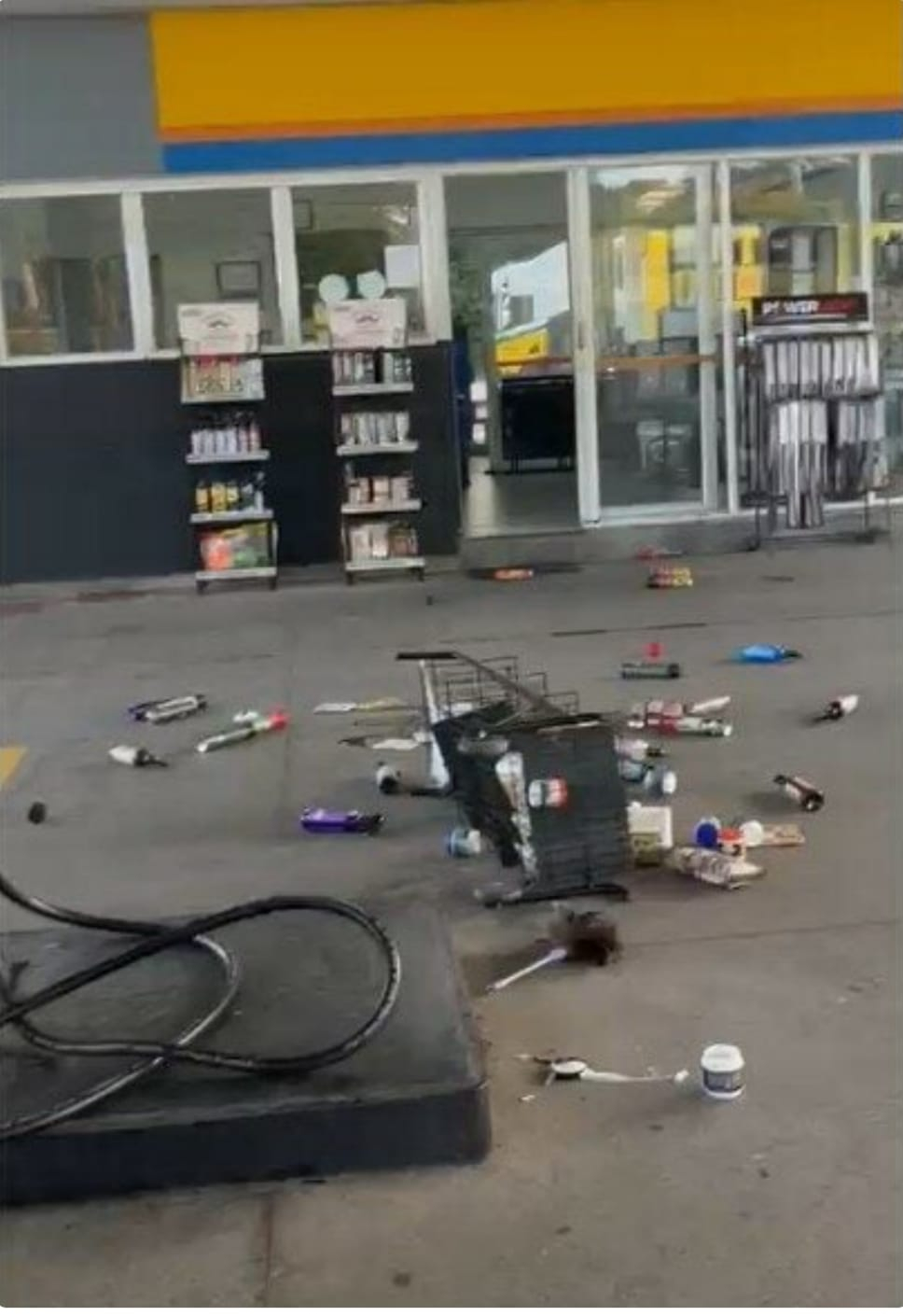 Sinpospetro -Jundiaí manifesta apoio à frentista agredida por cliente