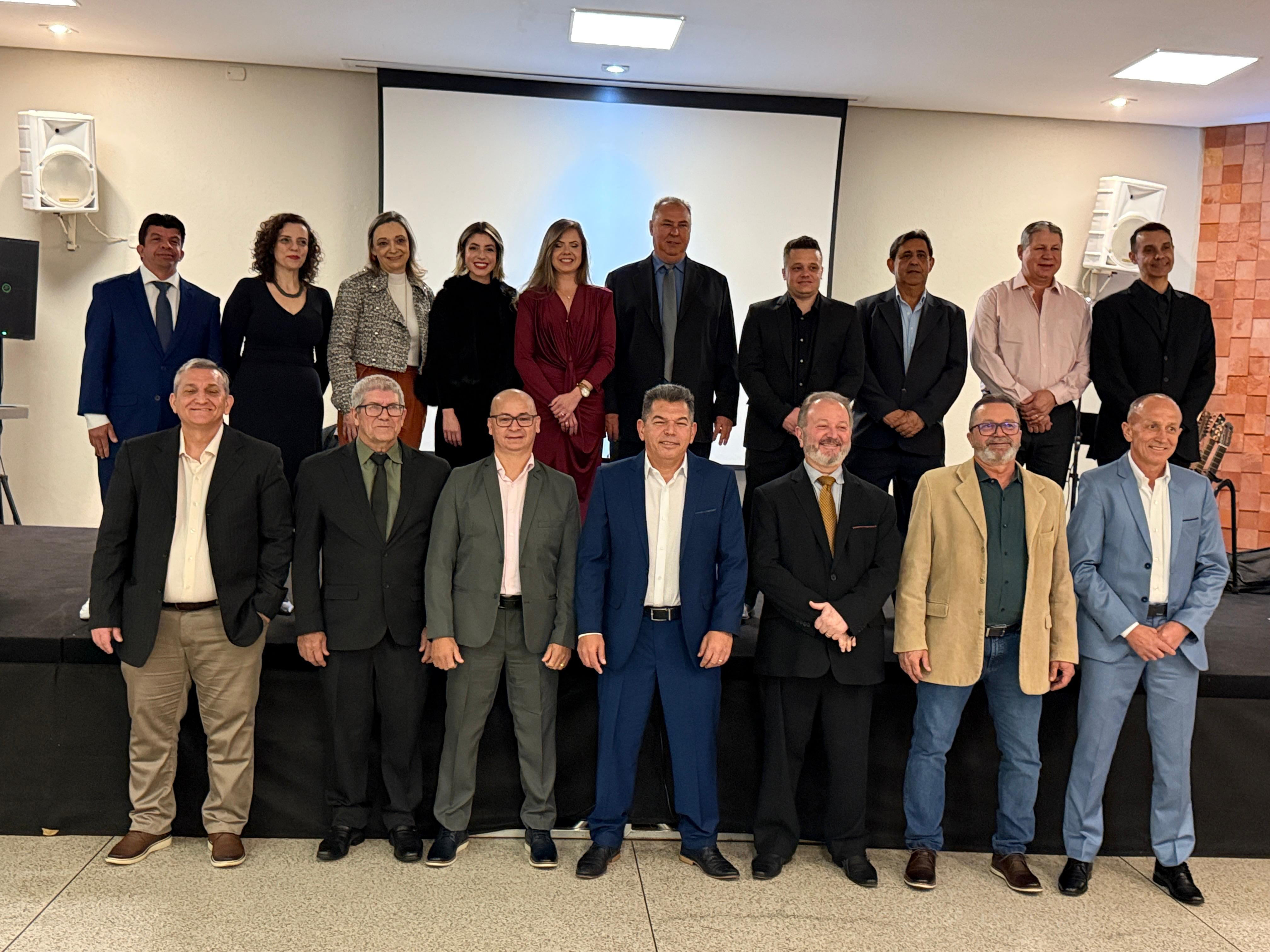 UGT marca presença em evento de posse do Sincomar em Maringá