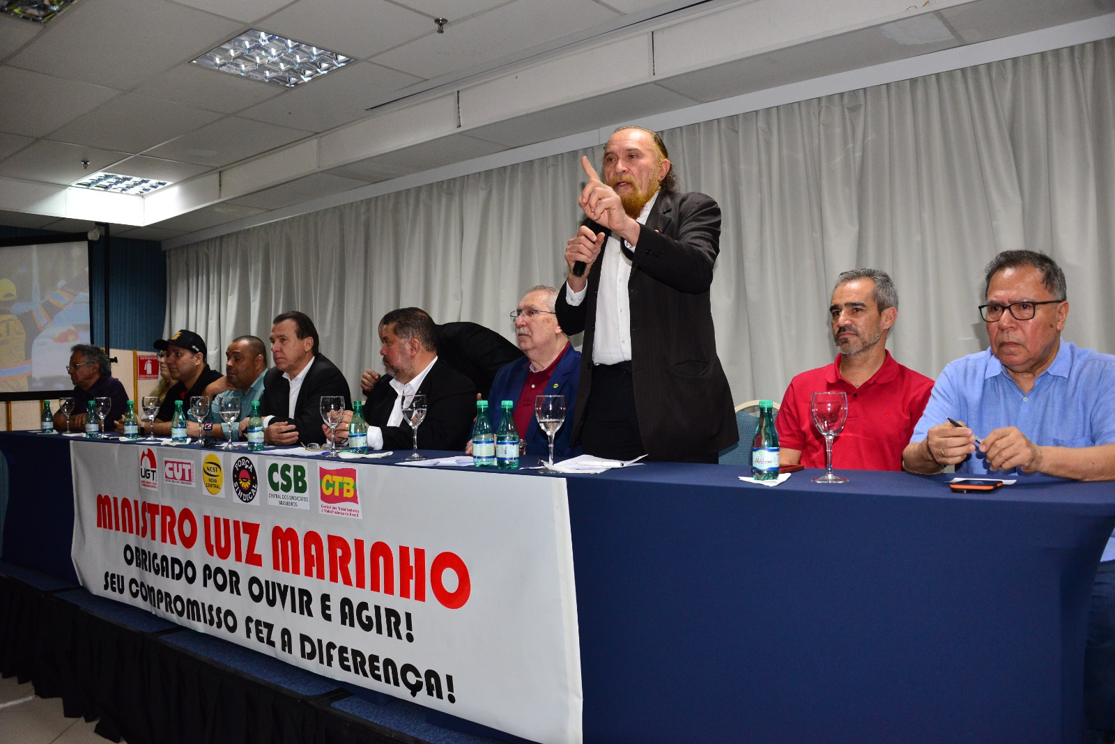 UGT participa de cerimônia de assinatura da NR-16