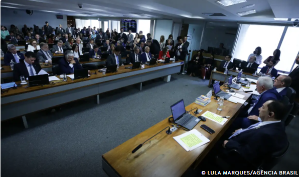 CCJ do Senado rejeita PEC da Blindagem por unanimidade
