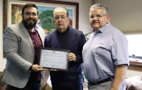 Luiz Alfredo visita sede da Federação e entrega a Motta Placa de Moção de Aplausos em nome da Câmara Municipal de Lorena