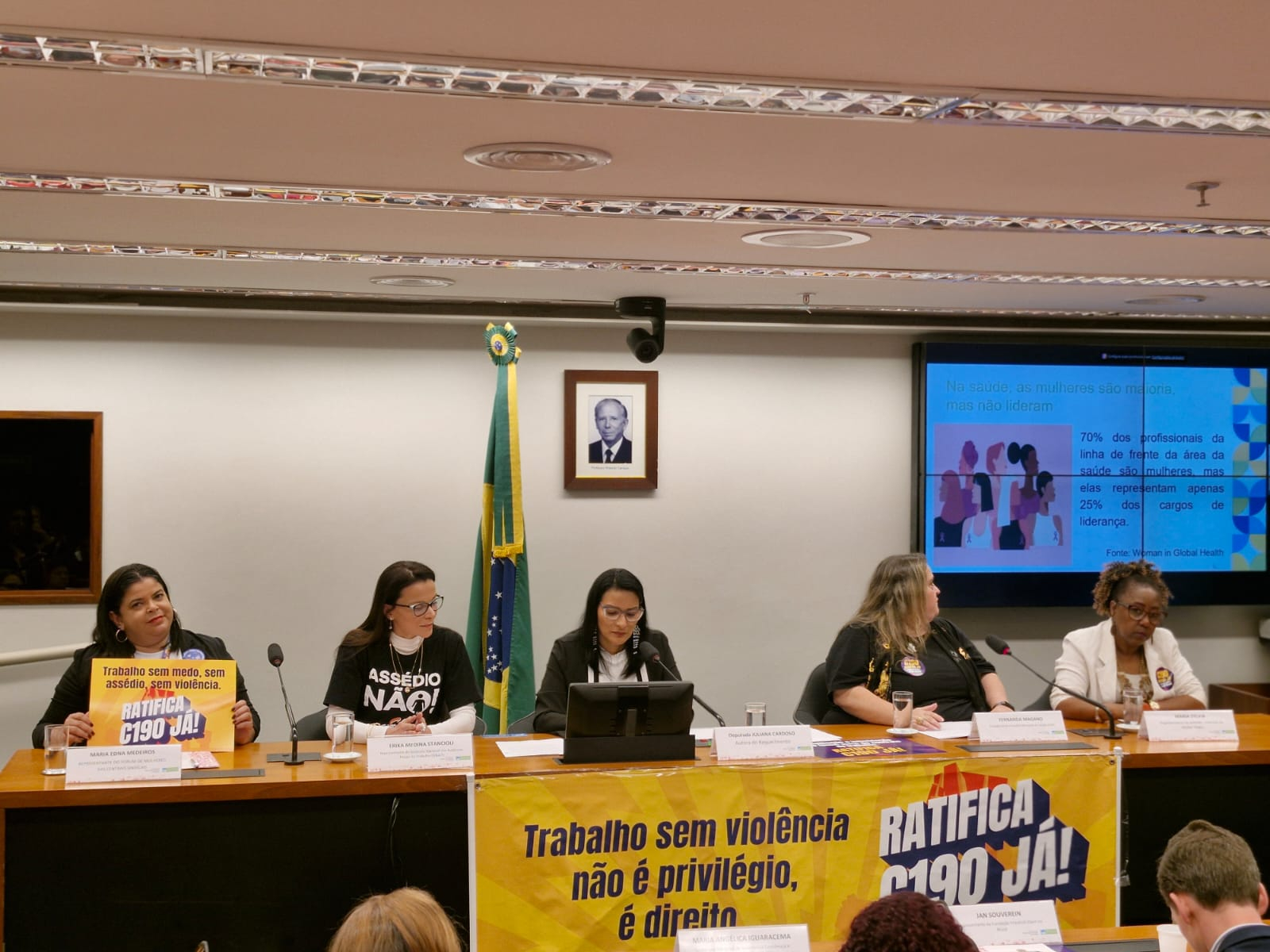 Mulheres da UGT reforçam na Câmara dos Deputados a luta pela implementação da C190 da OIT