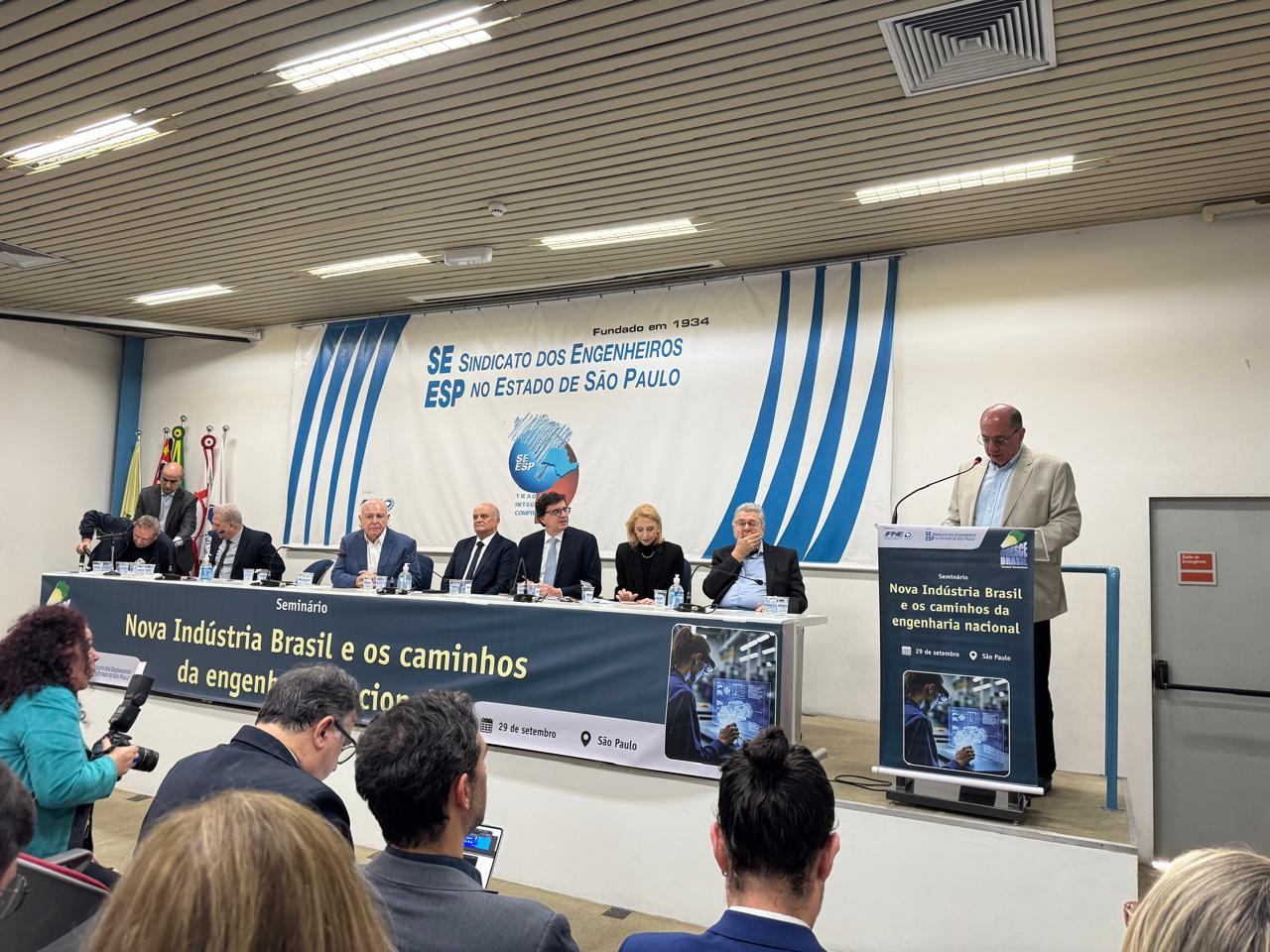 Ricardo Patah participa do Seminário “Nova Indústria Brasil e os Caminhos” e defende fortalecimento da indústria nacional como motor de emprego e desenvolvimento