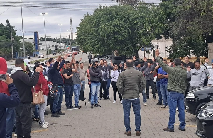 Trabalhadores da AB Mauri aprovam estado de greve em Sorocaba
