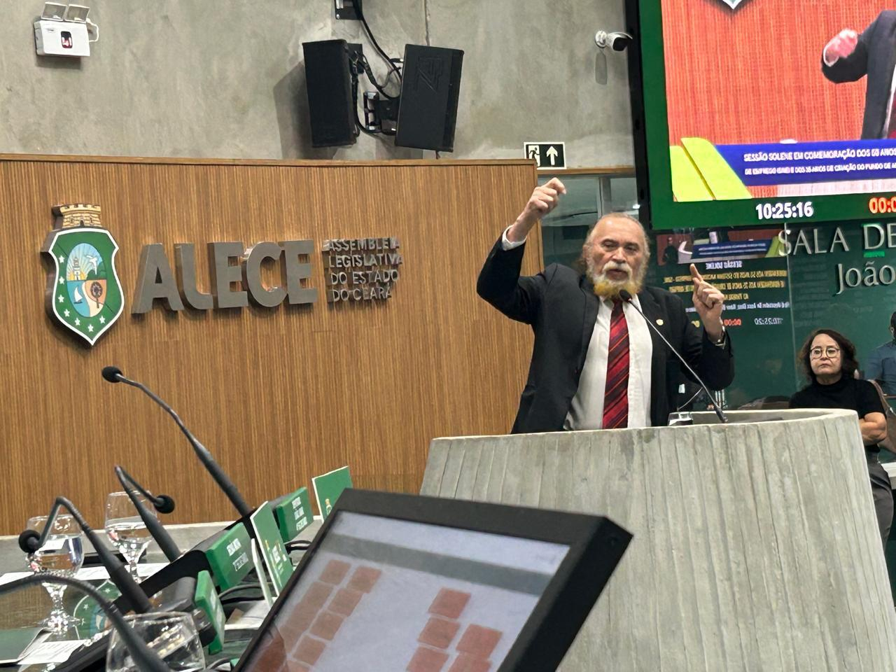 UGT participa de solenidade no Ceará em homenagem aos 50 anos do SINE e 35 anos do FAT