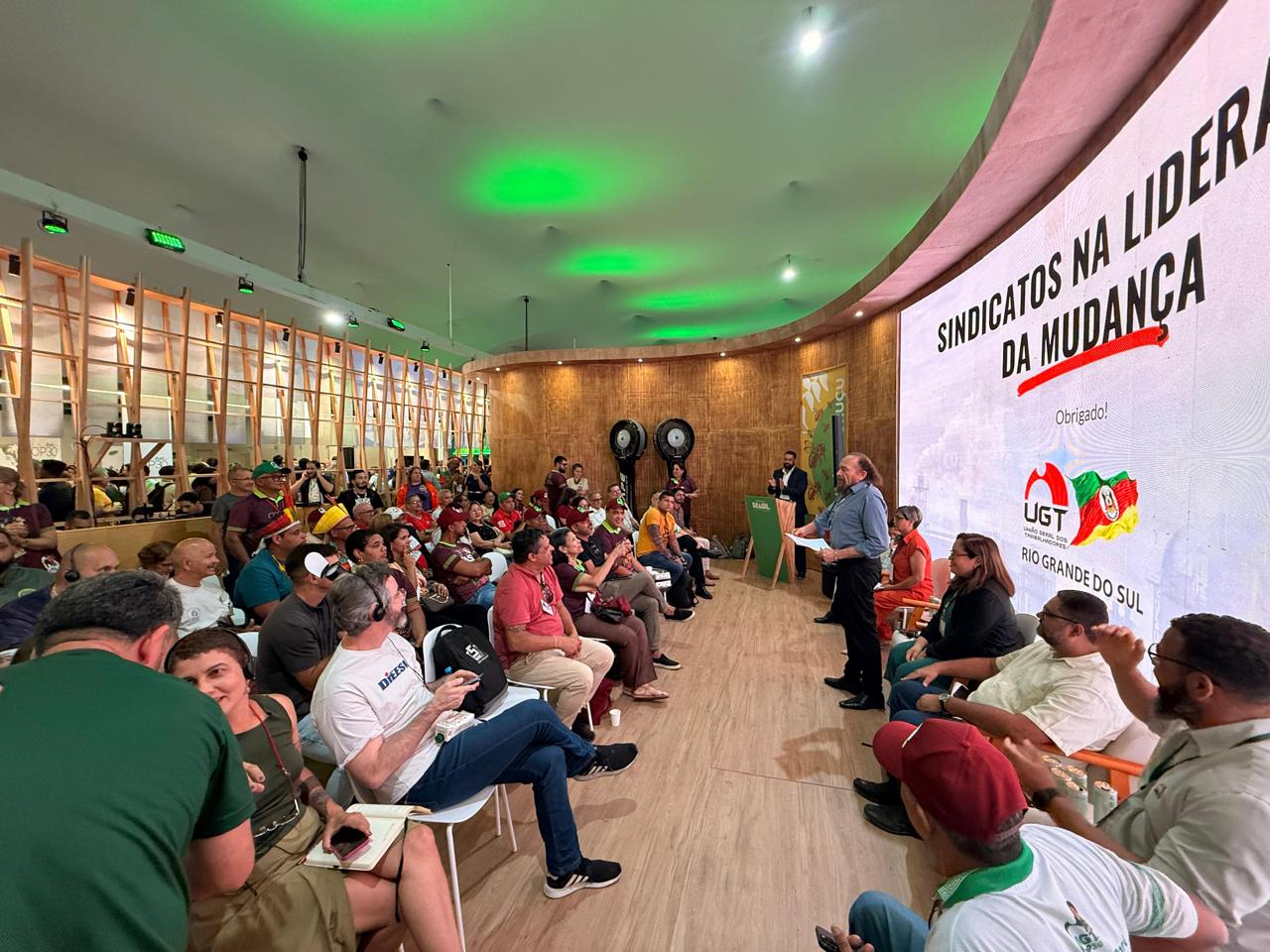 COP30: Painel da UGT destaca estratégias sindicais para uma transição justa e sustentável