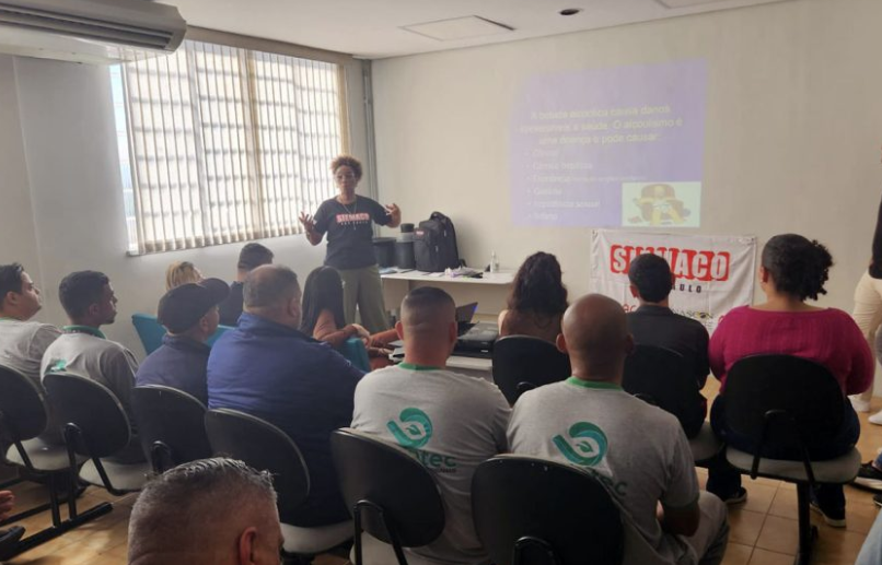 Diretora do SIEMACO-SP promove roda de conversa sobre saúde da próstata na Desintec