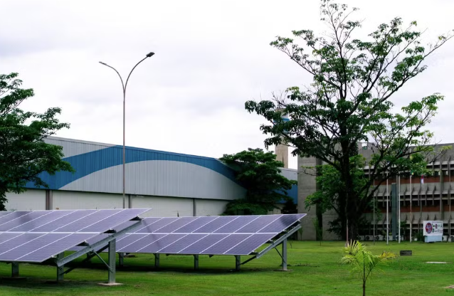 Embalixo adota escala 5x2 e abre 110 vagas de emprego