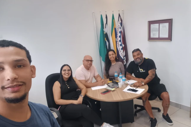 STIABVALE realiza reunião com representantes da empresa Beira Mar Pescados