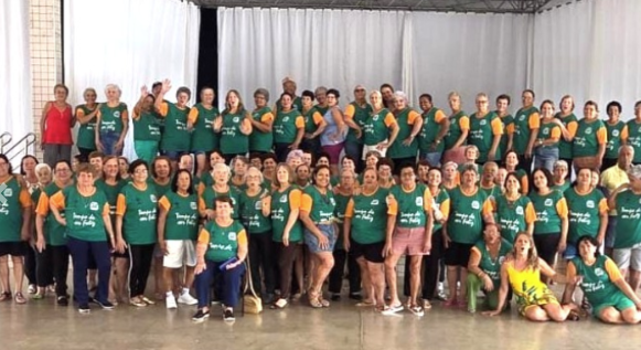 Clube de Campo dos Comerciários de Ribeirão Preto recebe grupo 50+ da cidade de Dumont