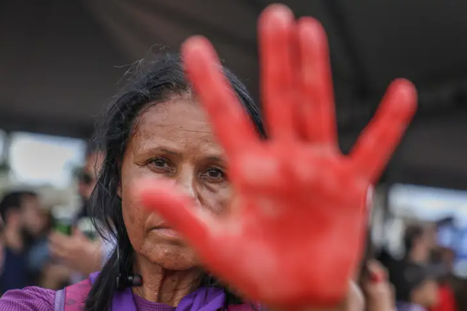 Em Brasília, mulheres denunciam feminicídios e a omissão do Estado
