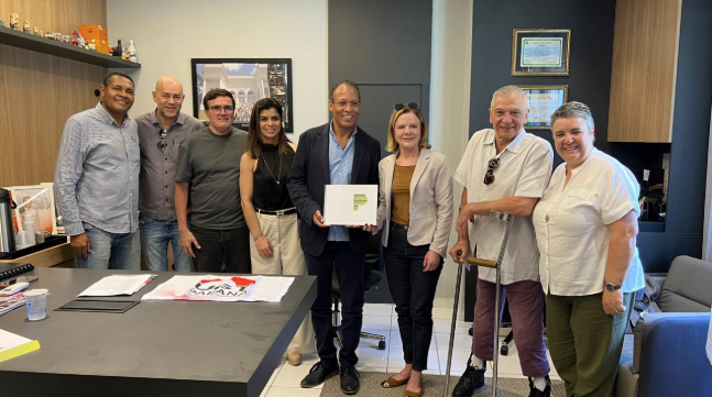 FENASCON participa de encontro com Gleisi Hoffmann e reforça debates sobre jornada e prioridades atuais da classe trabalhadora