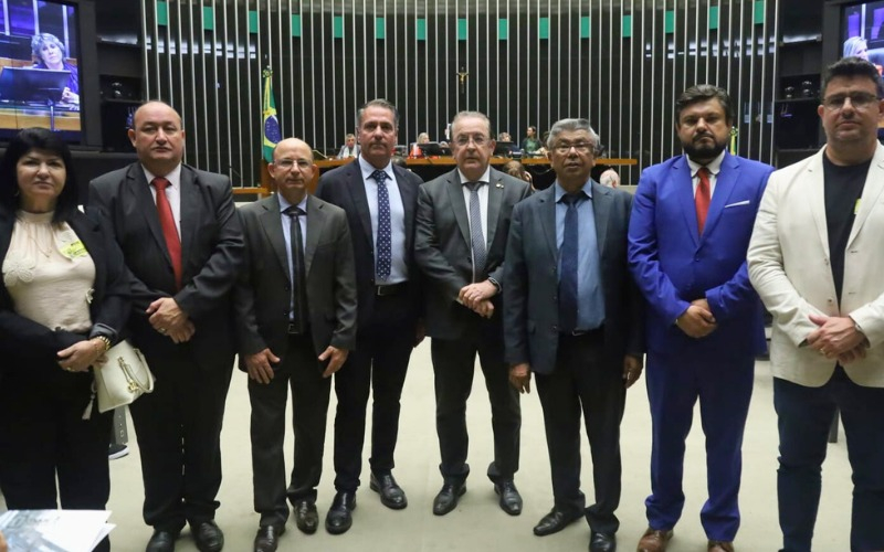 Milton de Araújo fortalece debate em Brasília pela redução da jornada