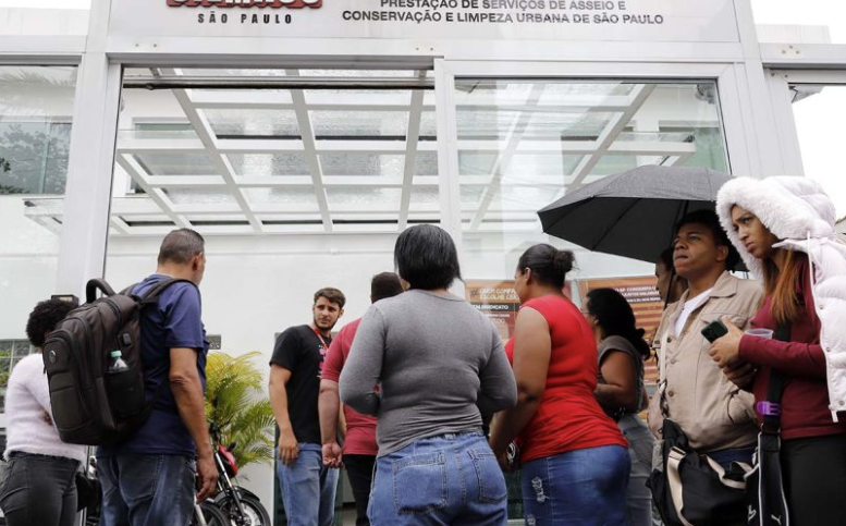 Ecoss Ambiental oferece 300 vagas para varredores e ajudantes em recrutamento na subsede Santo Amaro
