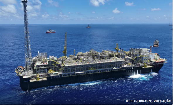 Saldo da balança comercial tem recorde em dezembro mas encolhe em 2025