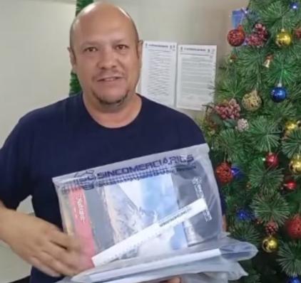 Sincomerciários de Piracicaba inicia entrega dos kits escolares