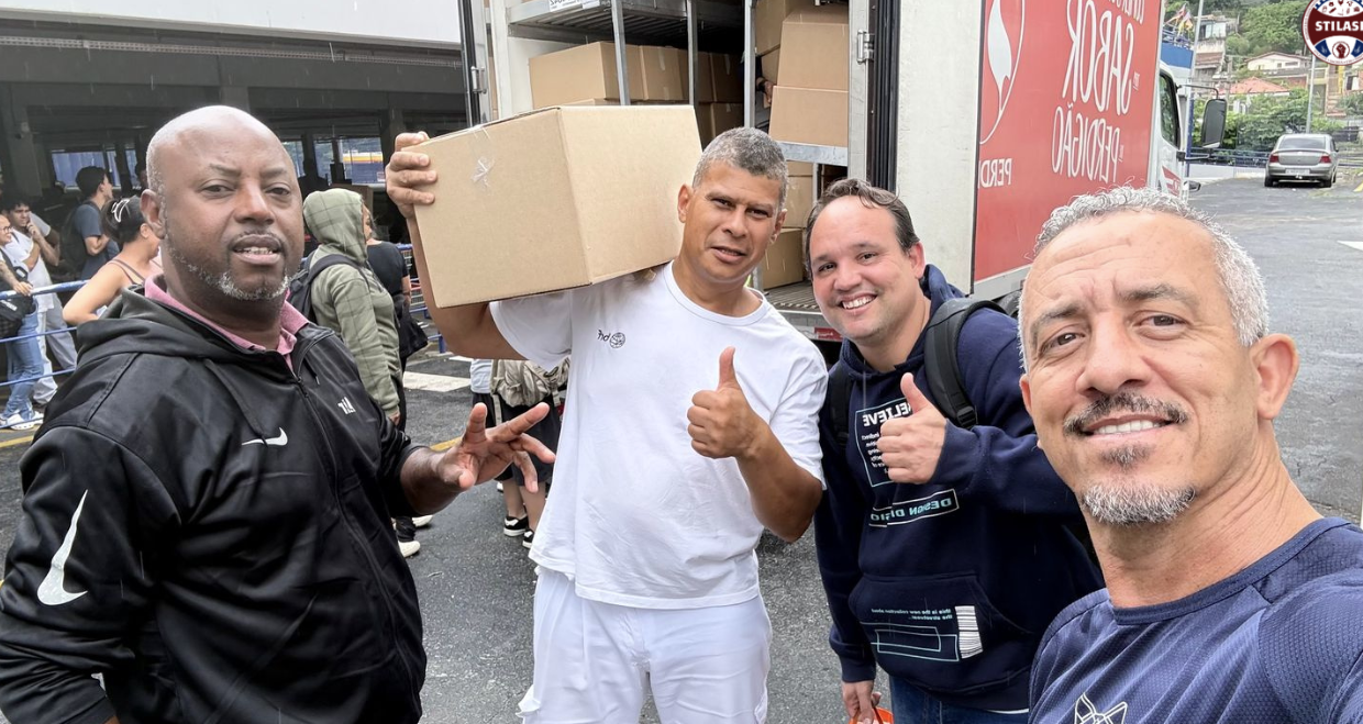 BRF | Dirigentes acompanham entrega de kit de produtos