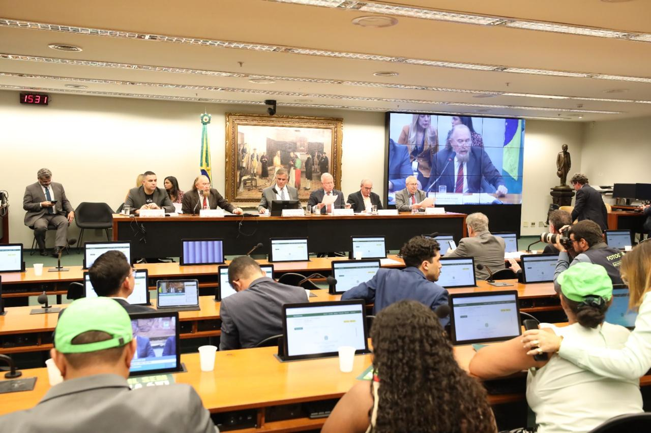 Caninde Pegado participa de audiência sobre fim da escala 6x1 na Câmara dos Deputados
